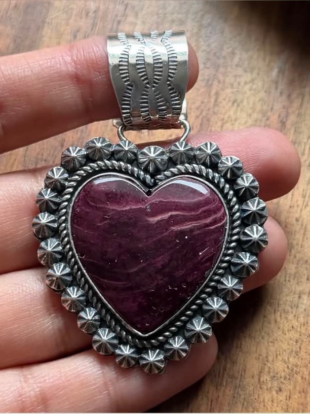 Native American Navajo Sterling Silver Purple Spiny Oyster Heart Pendant Cy